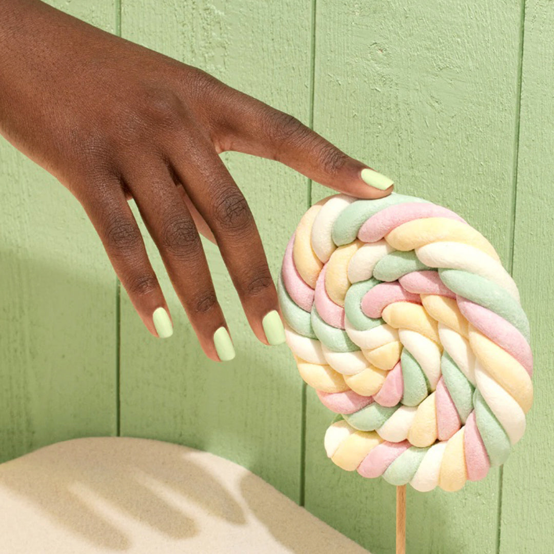 Trendfarbe 2025: Diese fünf Pastelltöne tragen wir jetzt auf den Nägeln