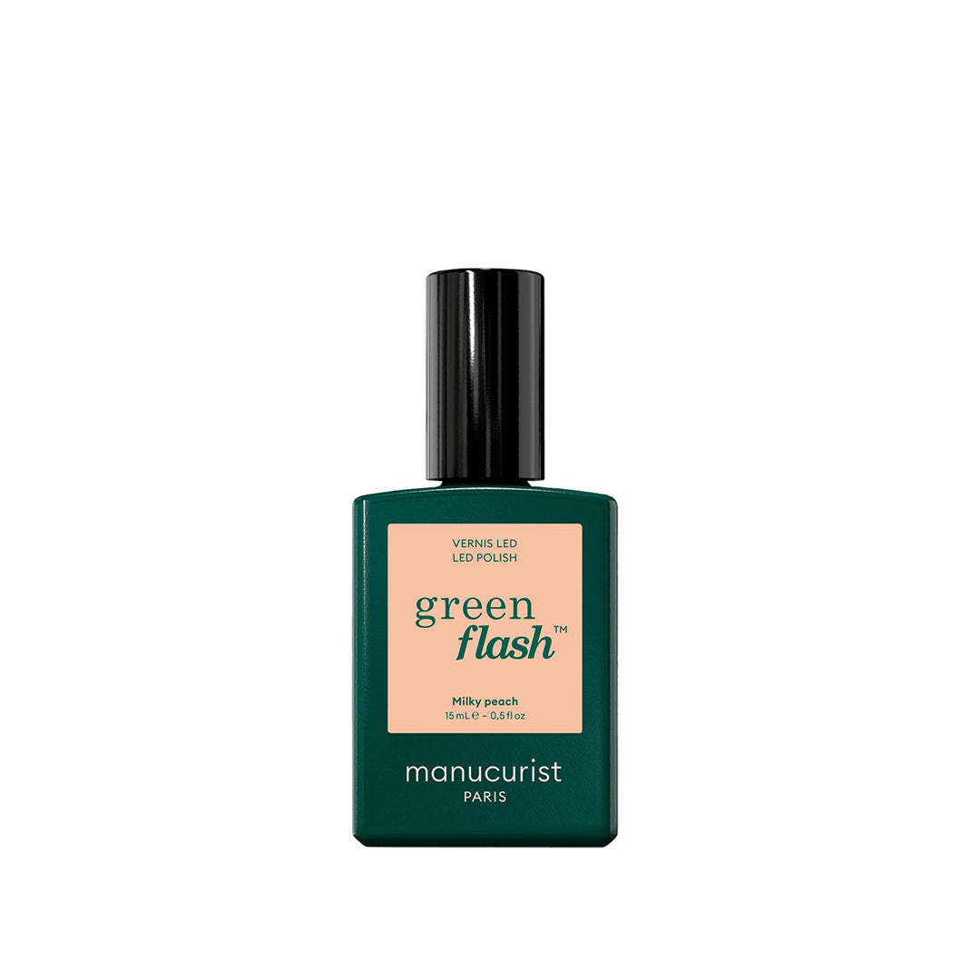Natural nails, elegant minimalistic Nails, fall nails, peach nails, soft nude nails Manucurist Green Flash Milky Peach