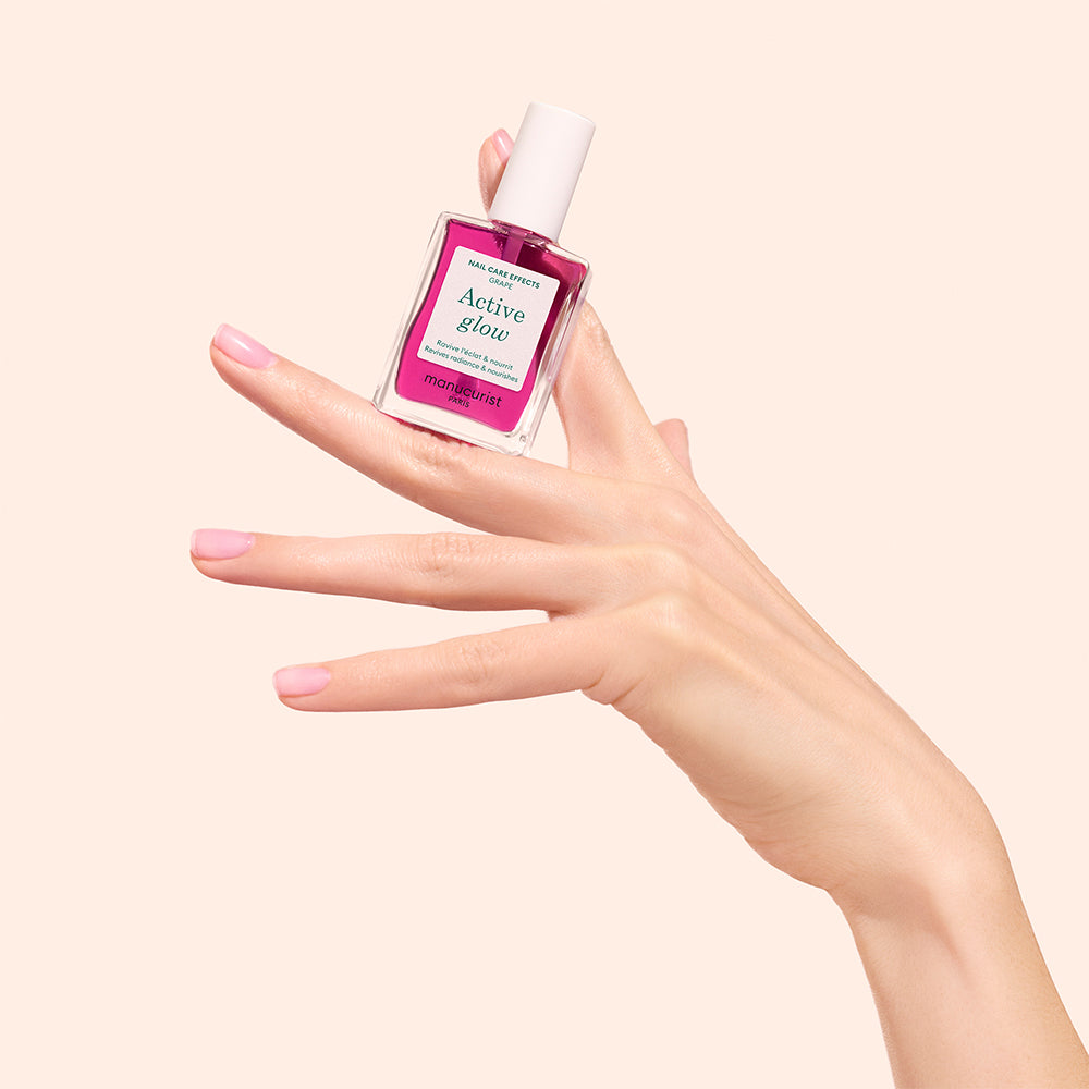 Manucurist Active Glow Grape violett Nagellack und Pflege