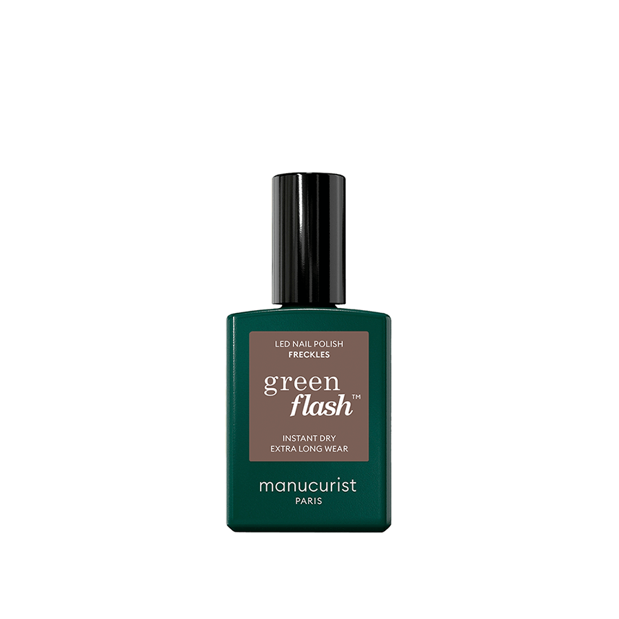 manucurist freckles braun mit kühlen untertönen nagellack après-ski GREEN FLASH Nagellack für die Wintermonate mit pflegender Wirkung, green flash nagellack für zuhause