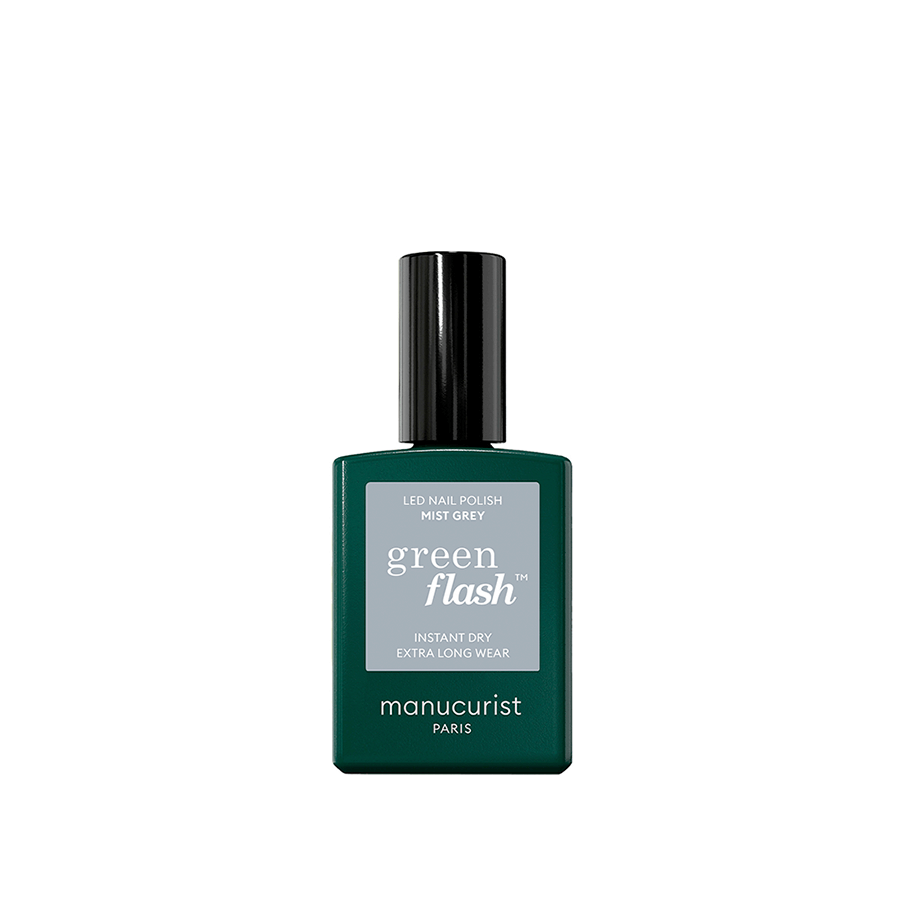 manucurist mist grey blau mit grauen untertönen nagellack après-ski GREEN FLASH Nagellack für die Wintermonate mit pflegender Wirkung, green flash nagellack für zuhause
