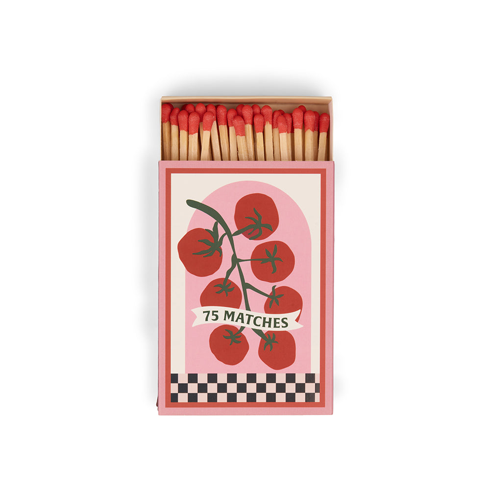 Paddywax Streichhölzer Tomato – dekorative Streichholzschachtel mit Tomaten-Design, praktische Ergänzung zu Duftkerzen und ideales Geschenk-Accessoire.